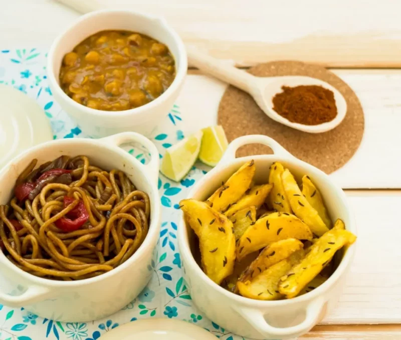 Trio Dinner Delight with fried potatoes, wholegrain spaghetti, and creamy chickpeas